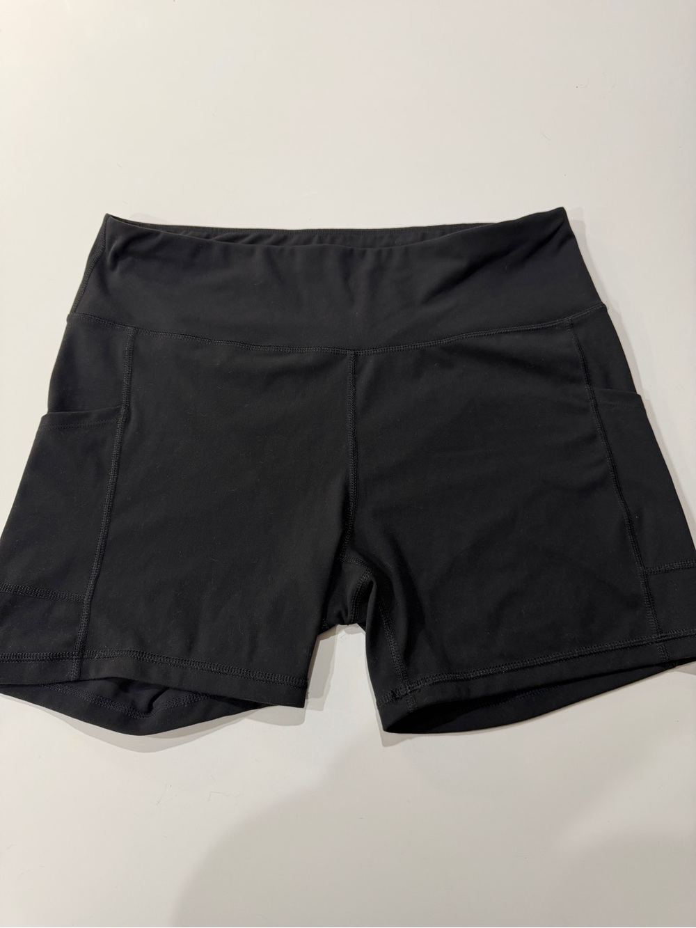 Women's Black Performance Pocket Athletic Shorts